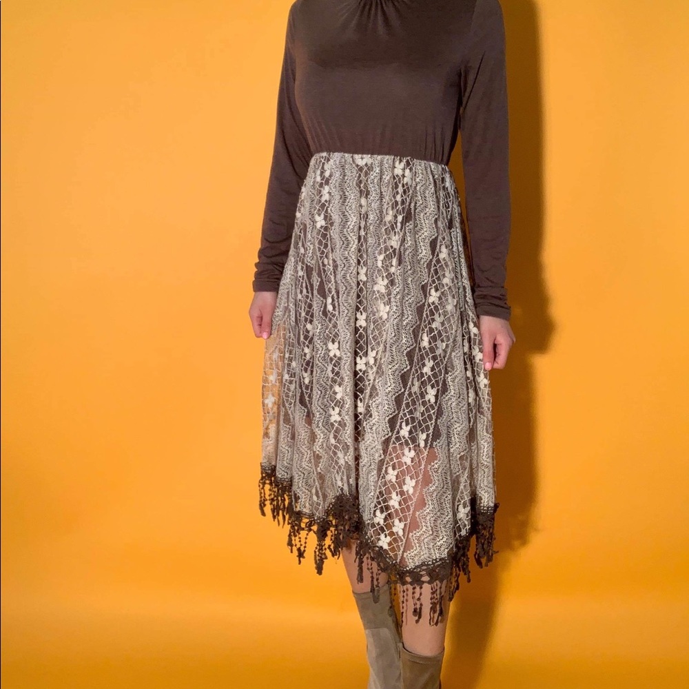 amitie brown with white lace midi dress